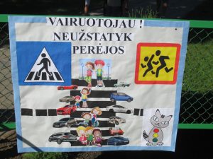 Read more about the article Plakatai saugaus eismo tema