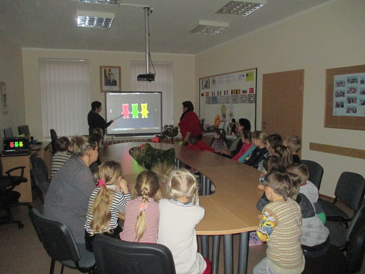 You are currently viewing „Amsio pamokėlės“