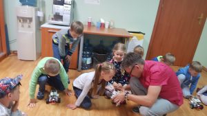 Read more about the article Kelionė į  “Linksmąją robotikos akademiją”