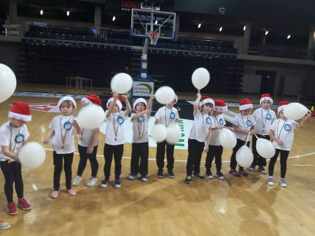 You are currently viewing Respublikinėse sporto žaidynėse “Nykštukų šėlsmas 2018”