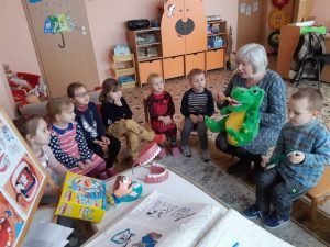 Read more about the article Projektas  „Ir juoksis dantukai, sveikučiai blizgės“