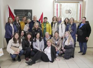 Read more about the article Erasmus+ projektas „Le développement de la compétence numérique et le bon usage des TICE“ („Skaitmeninių įgūdžių ugdymas ir tinkamas IT naudojimas“) Lenkijoje