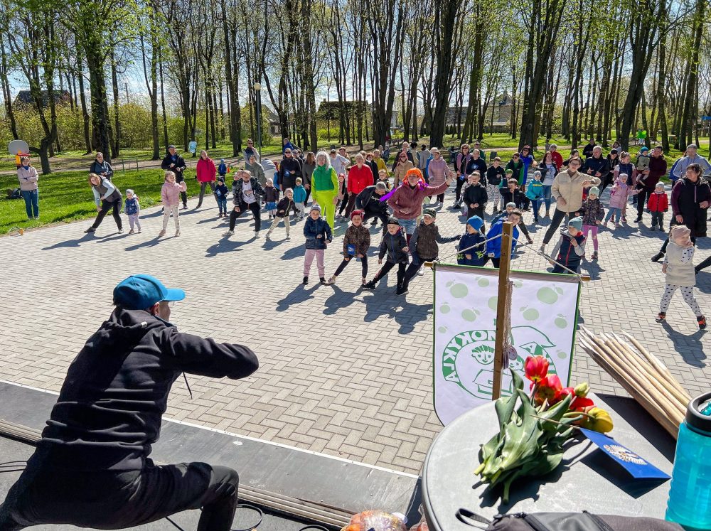 You are currently viewing ŠEIMŲ SPORTO ŠVENTĖ ŠEDUVOJE