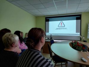 Read more about the article Civilinės saugos stalo pratybos Šeduvos lopšelyje-darželyje